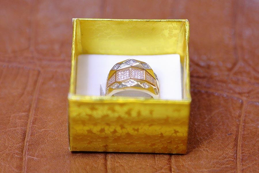 Alhambra sárga-rozé arany, cirkónia köves gyűrű, arany színű díszdobozban