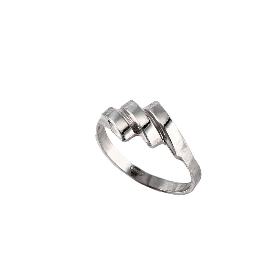 Echelon ezüst gyűrű préselt kivitelben.