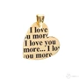Kép 1/2 - I Love You More feliratos sárga arany lap szív medál, rézsútos függesztékkel